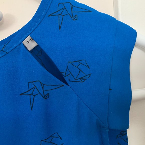 Blue blouse with oragami birds - Picture 3 of 7
